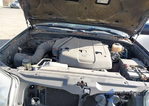 2005 Toyota 4Runner Sr5 V6 from USA, damaged, VIN JTEBU14R350077301